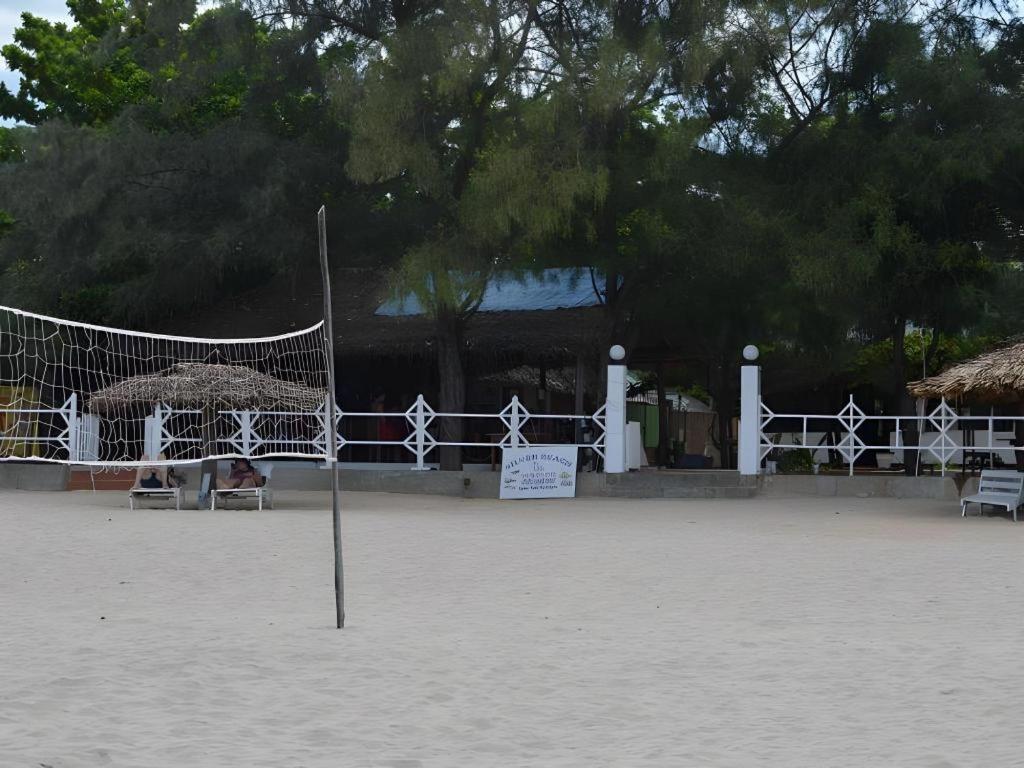 Silver Beach Hotel Trincomalee Exterior foto